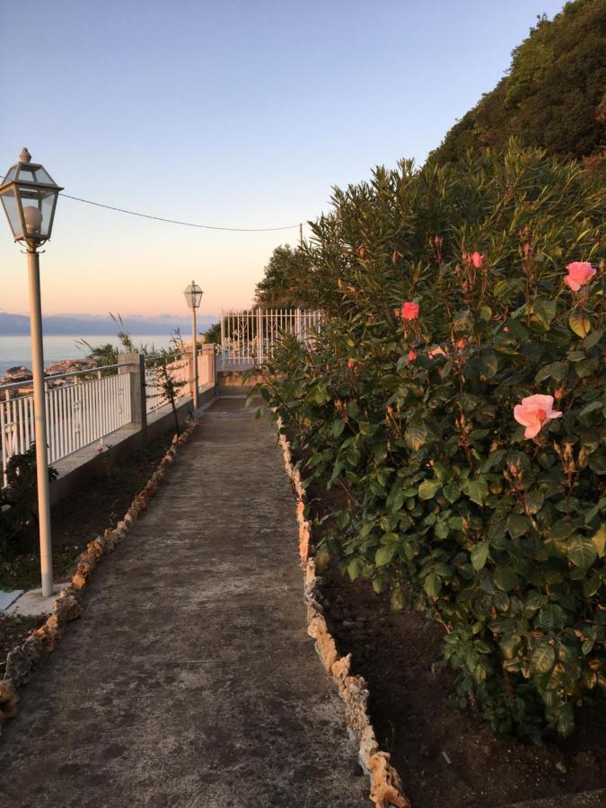 Balconcino degli innamorati Tropea Santa Domenica  Esterno foto