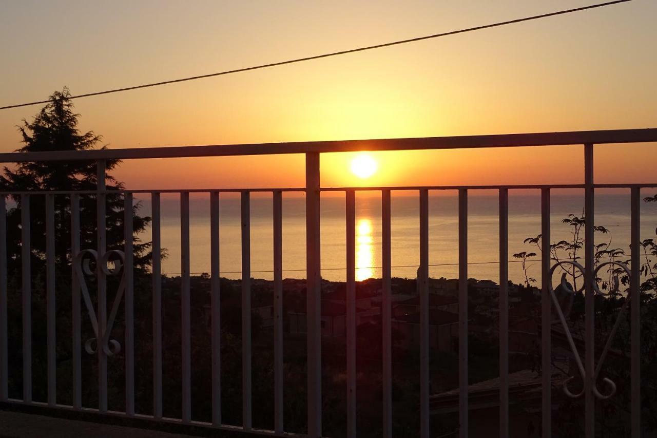 Balconcino degli innamorati Tropea Santa Domenica  Esterno foto