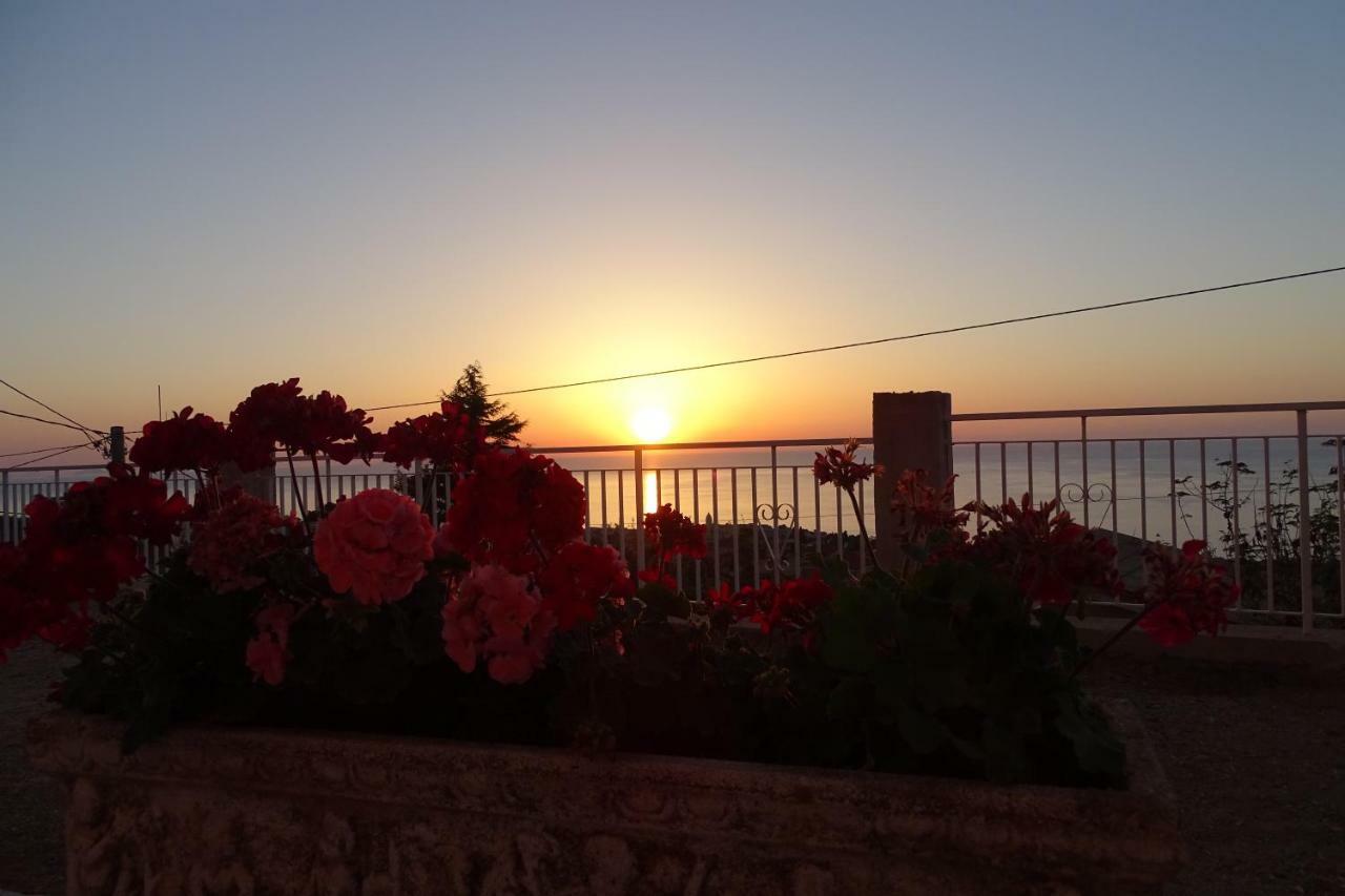 Balconcino degli innamorati Tropea Santa Domenica  Esterno foto