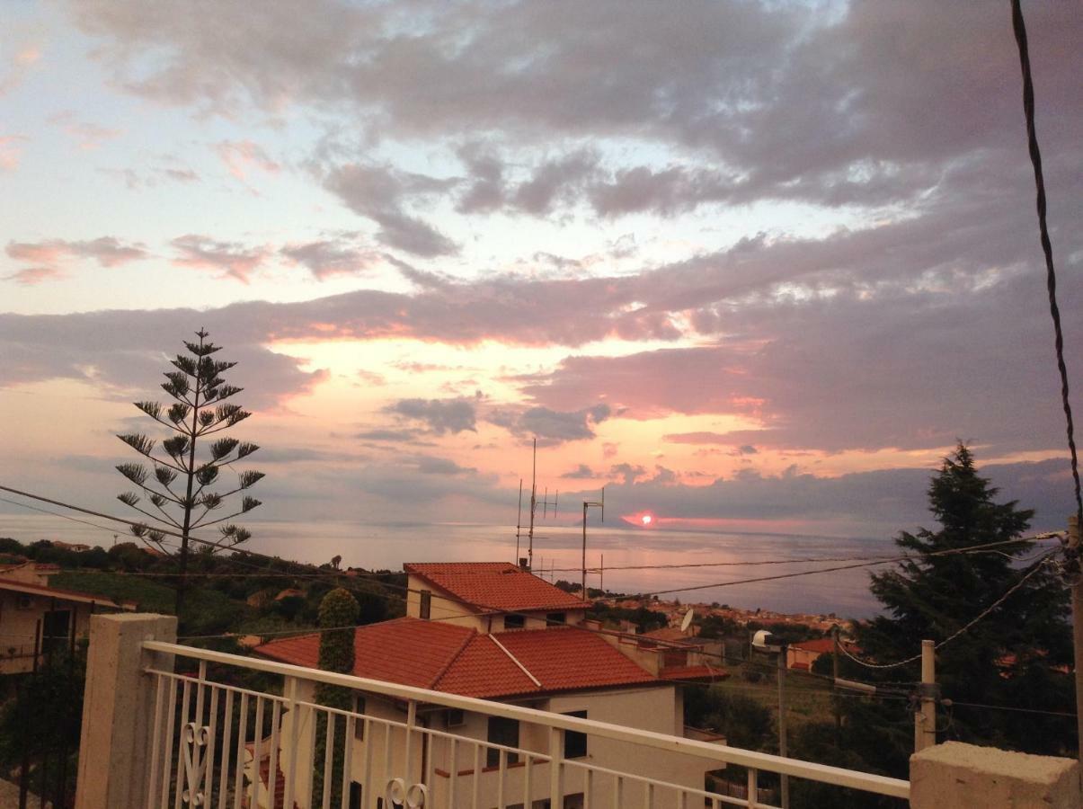 Balconcino degli innamorati Tropea Santa Domenica  Esterno foto