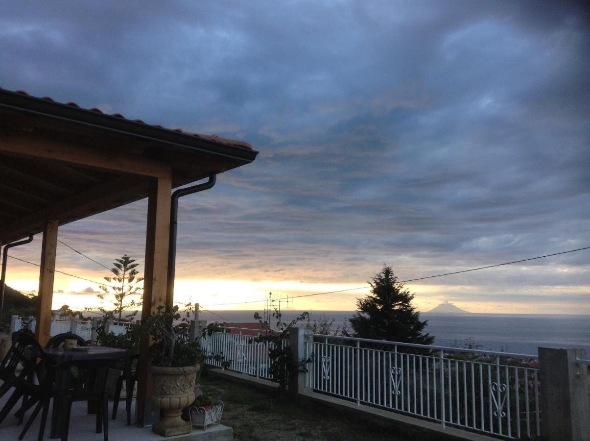 Balconcino degli innamorati Tropea Santa Domenica  Esterno foto