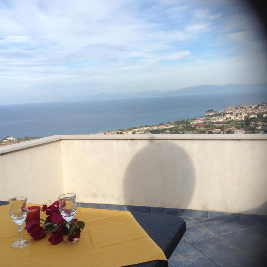 Balconcino degli innamorati Tropea Santa Domenica  Esterno foto
